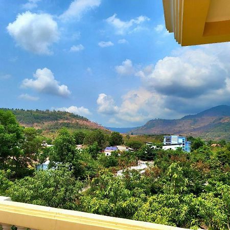 Hang Meas Boutique Hotel Kampot Exterior photo