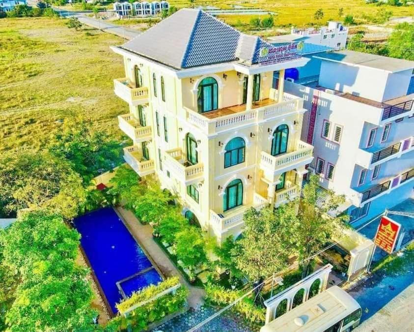 Hang Meas Boutique Hotel Kampot Exterior photo